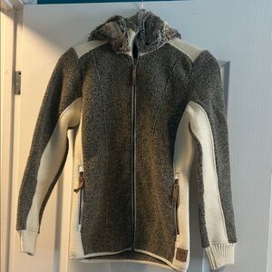 1803 Cozy Gray & Cream Hooded Zip Sweater, with detachable hood